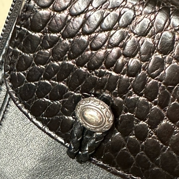 VTG Brighton One World Slim Leather Crossbody Bag Croc Emboss Single Strap Black - Picture 15 of 16
